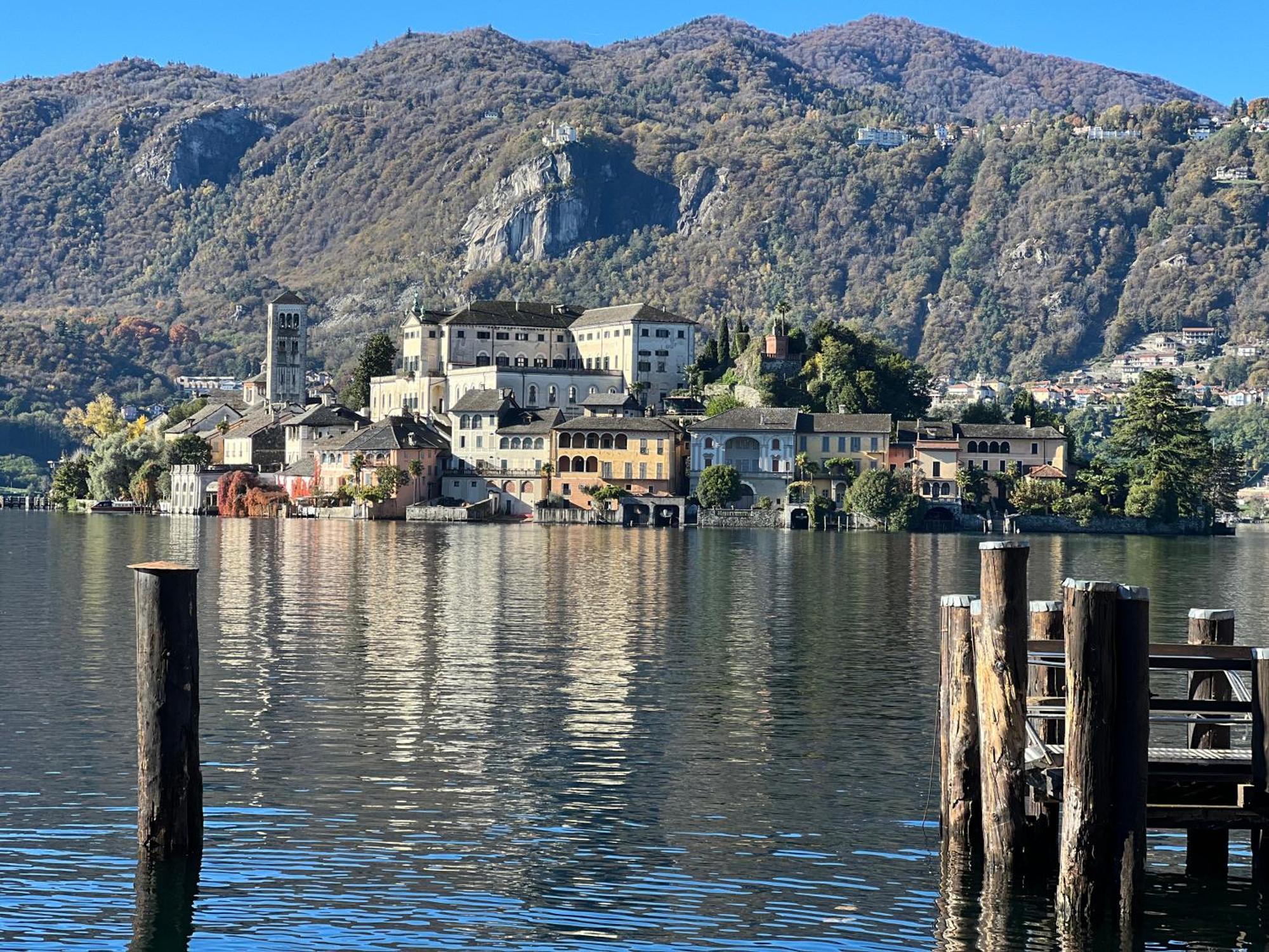 Residenza San Rocco "Suite Sul Lago" オルタ・サン・ジューリオ エクステリア 写真
