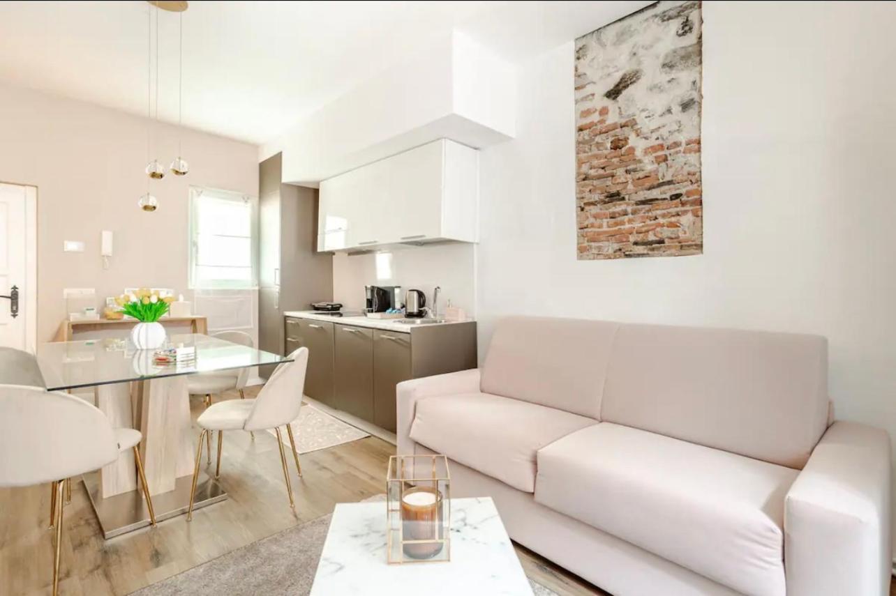 Residenza San Rocco "Suite Sul Lago" オルタ・サン・ジューリオ エクステリア 写真